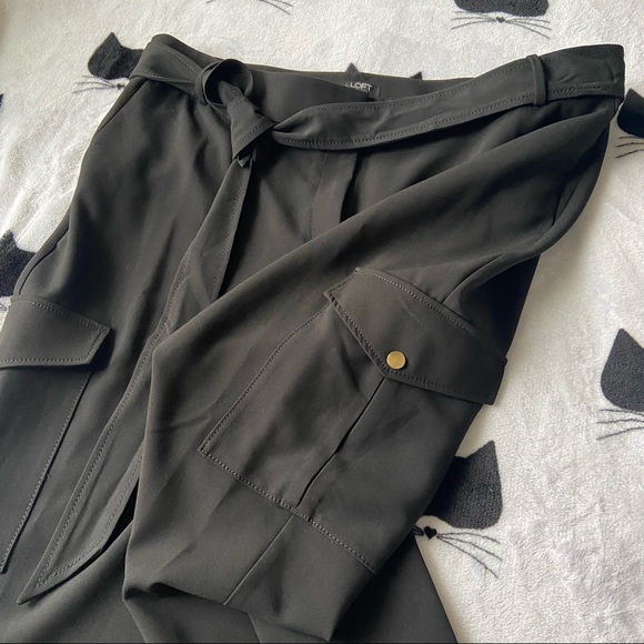 NWT Loft Cargo Pants Size 18 Black, Gold Hardware - Picture 5 of 7